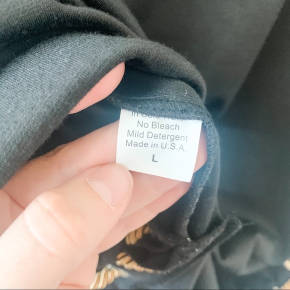 Black T-Shirt Dress with Gold Accent Side Slits L - Picture 6 of 6